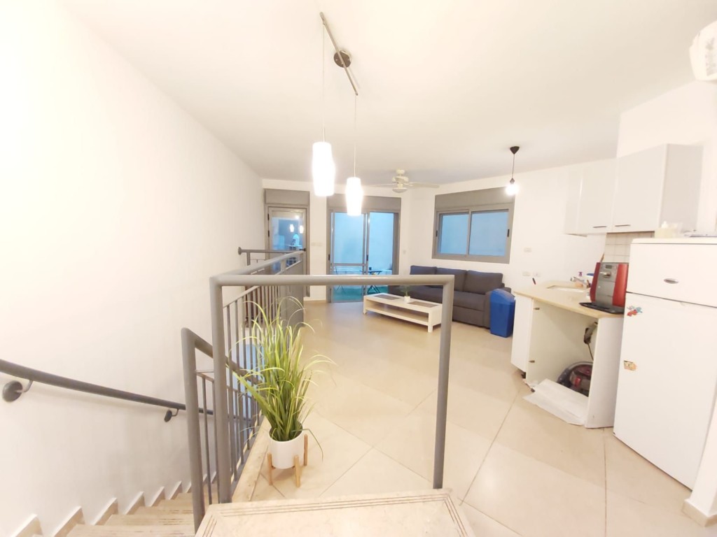 For Rent , 100 m², 4 rooms, Tel Aviv Florentine Altidag